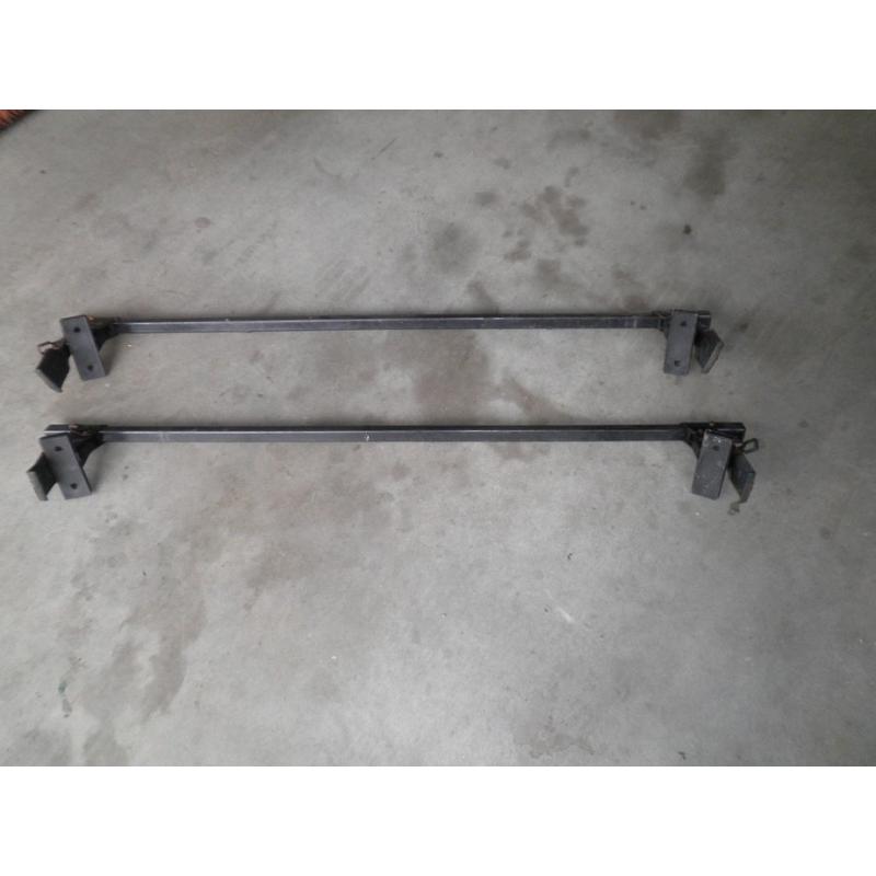 Volvo s 60 asbak   Volvo s 60 asbak voor in middenconsole met klep. Nooit gebruikt dus z.g.a.n. Excl. verzend