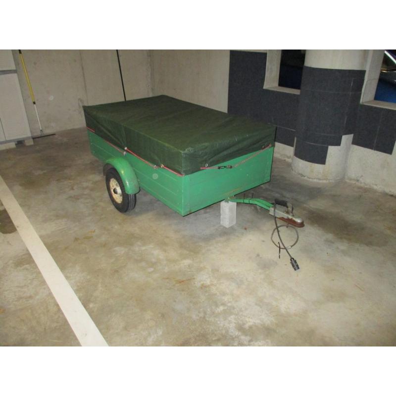 Tandemasser met huif te huur v.a.? 20,-  Te huur: Tandemasser aanhanger met huif te huur 750 kg huif aanhanger. Dus ook g