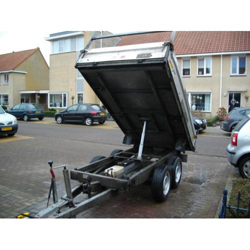 Aanhangwagen met zeil   2-Assige middenasaanhangwagen merk ; GOOKAR type ; GDP 2000 Open wagen. Massa ledig voertui
