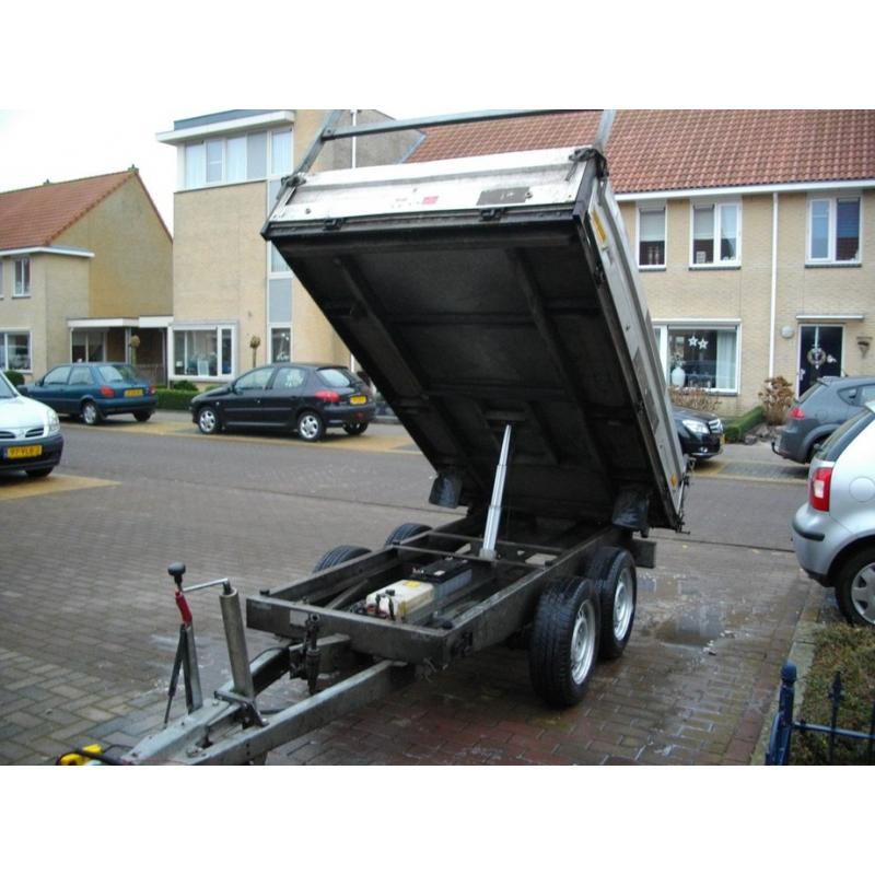 Aanhangwagen met zeil   2-Assige middenasaanhangwagen merk ; GOOKAR type ; GDP 2000 Open wagen. Massa ledig voertui