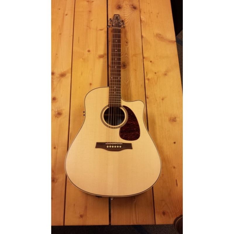 guild bluesbird s-4ce nt hr acoustic usa made 1997   in excellent conditie deze van 1997 bluesbird solid body acoustic zoals guild het noemt,waanzinnig