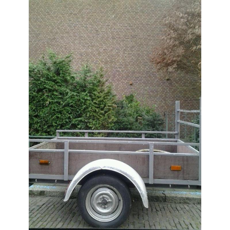 TE HUUR ... aanhanger , trailer , transporter ... HUREN   TE HUUR , HUREN , RENT , RENTAL motortransporter, aanhanger , remork , bagagewagen PERIODE + 