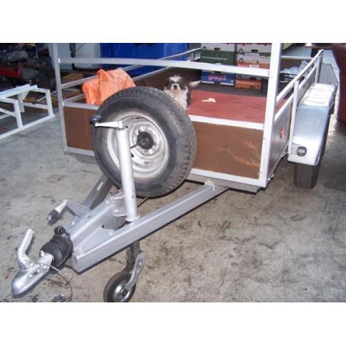 Henra jp 35  Te koop henra jp 35 multi trailer voorzien van nieuwe antislip vloer zware oprijplaten elektrische l