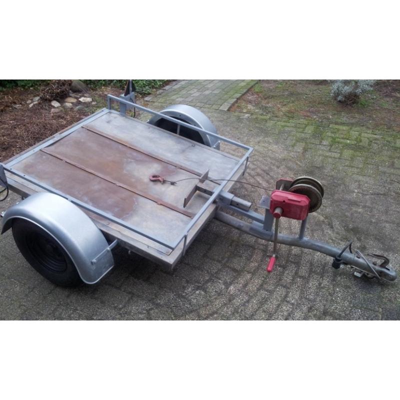 moteraanhanger   te koop stevige moter aanhanger passen 3 moters op aangezien ik geen moter heb gebruik ik hem v