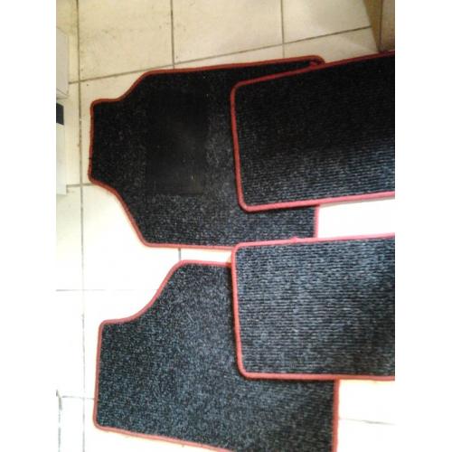 Winterbanden 165/70 R14   Winterbanden 165/70 R14 Profiel nog 6 a 7 mm 