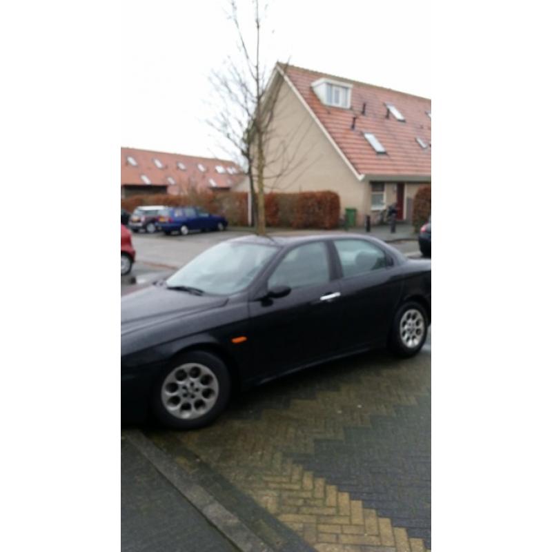 Alfa Romeo 156 1.8 16v TS in onderdelen!   Alfa Romeo 156 1.8 16v TS. 247.000km gelopen. Word gedemonteerd in onderdelen!Prijzen: Motorblok 