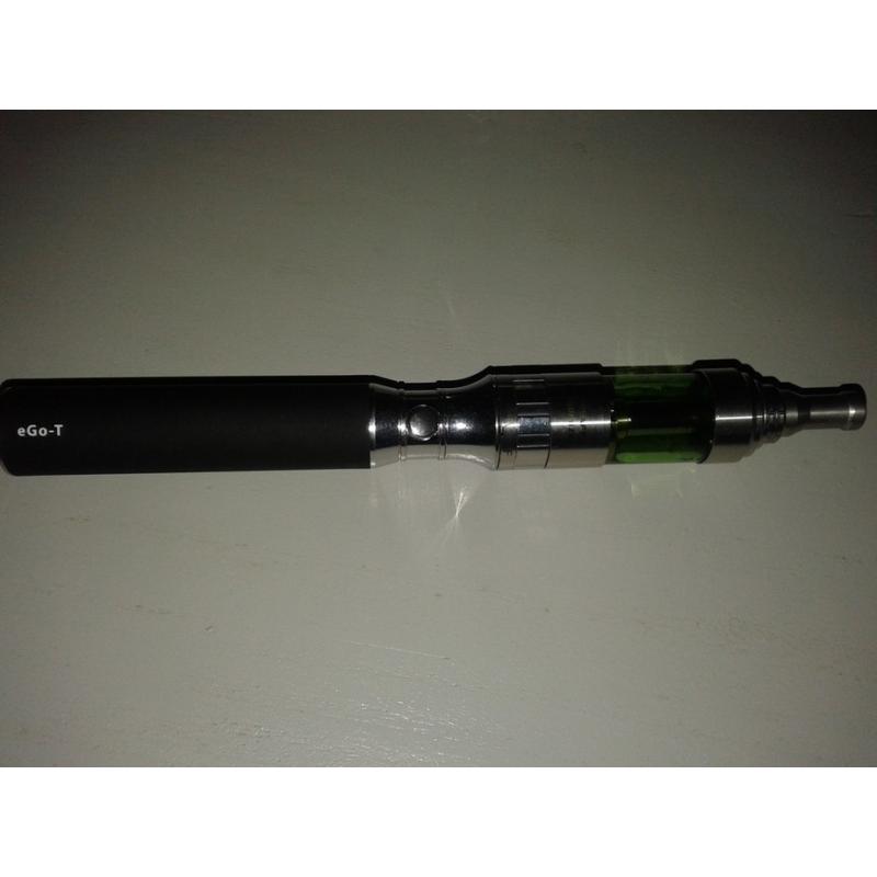 Te koop: Eroll, kleur wit, nieuw in gesealde verpakking   Te koop: Joyetech Eroll, kleur wit. Is helemaal nieuw en zit nog in de gesealde verpakking. Het s