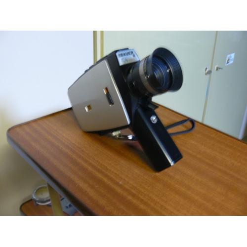 bAUER sUPER 8 FILMCAMERA   gOEDWERKENDE KEURIGE CAMARA 