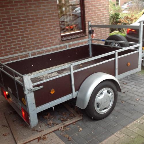 aanhanger voor spotprijsje  Nu te koop aangeboden: Aanhanger dubbelgeveerd tot 750kg. Functioneert naar behoren. Vandaag ophalen