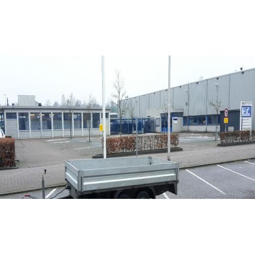 fietsaanhanger   te huur of koop fietsaanhanger voor 2 of 4 elektrische fietsen of voor solexen zware brommer drie