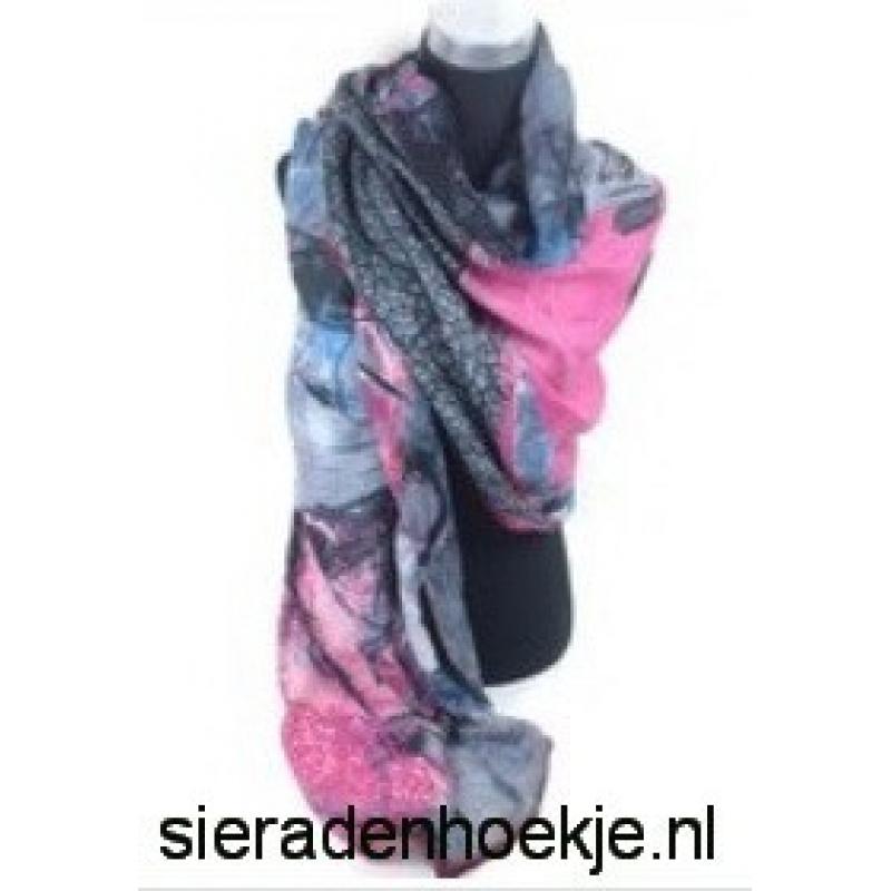 leuke fleurige sjaaltjes   hoi ik heb hele leuke sjaaltjes te koop alle kleuren het zijn gekrulde sjaaltjes  