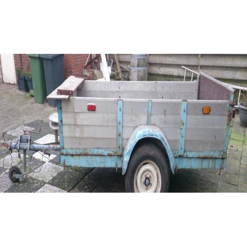 Gevraagd: ik zoek een bagage wagentje gratis   goeden dag ik ben op zoek naar een klein bagage wagentje voor mijn vader ik wil hem verassen heb oo