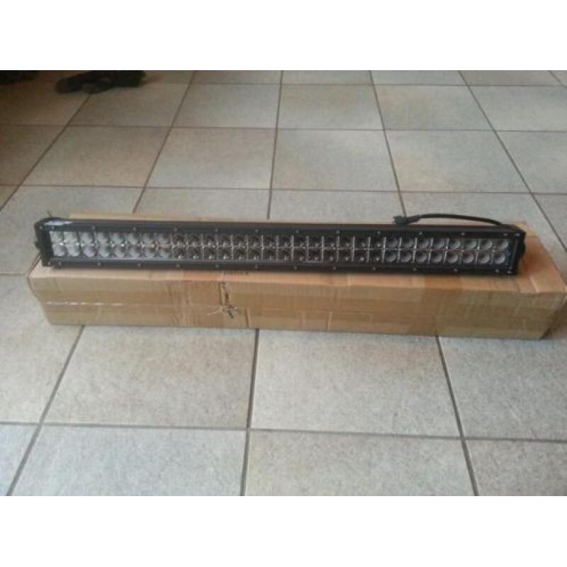 Led werklamp balk   LED vermogen: 180W (3W Cree LED x 60 stuks)Licht kleur: koud witFelheid: 13200LmVoltage: 9-32VLicht