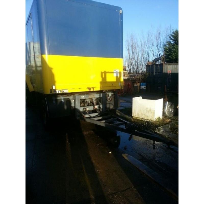 EEN BAGAGEWAGEN   Te Koop een Bagagewagen geschikt voor vele doeleinden o.a. voor een imker om imkorfen te vervoeren,