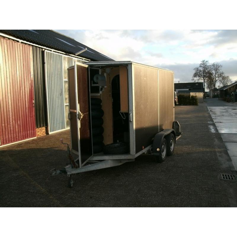 ERKA bagagewagen   ERKA bagagewagen Ideaal voor vakantie en camping. Uitrusting: Bagagenet Inwendige bakma