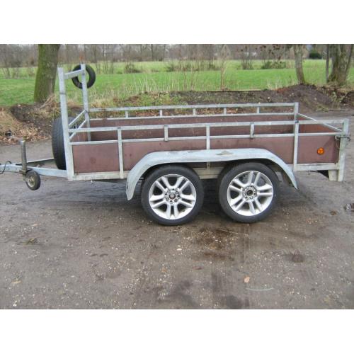 Gesloten aanhanger aluminium merk Ifor Williams 2500kg   Te koop gesloten aanhanger Merk Ifor Williams Totaale massa is 2500kg Geheel van aluminium Reserv