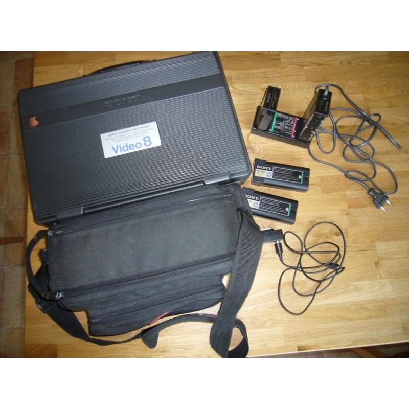 Afstandsbediening set   Afstandsbediening set nieuw! Geschikt voor verlichting, koffiezetapparaat, ventilator, radio, tv en
