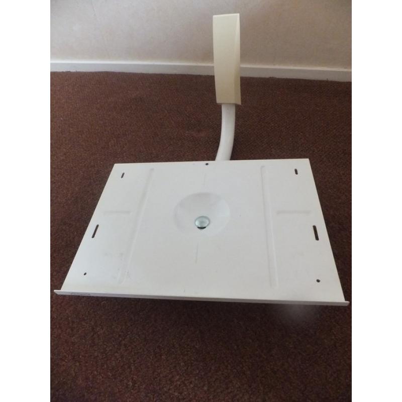 Vogel's TV - draagarm - console   Deze robuuste sterke draagarm van het topmerk Vogel's voor bijna alle televisie afmetingen. Heeft m