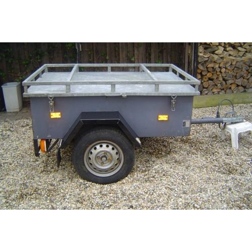 stalling van uw aanhanger/auto/caravan/camper   in Etten-Leur heb ik nog ruimte om uw aanhanger te stallen. of uiteraard andere dingen zoals spull