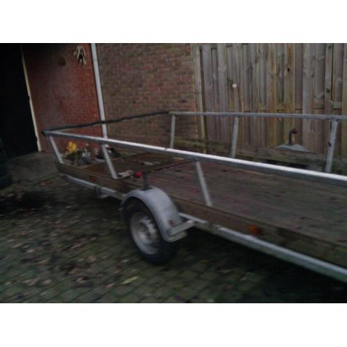 bagagewagen 110x160x90cm   Te koop Bagagewagen aluminium schotten en vloerplaat. Verlichting OK Afmeting 110 breed 160 lang 