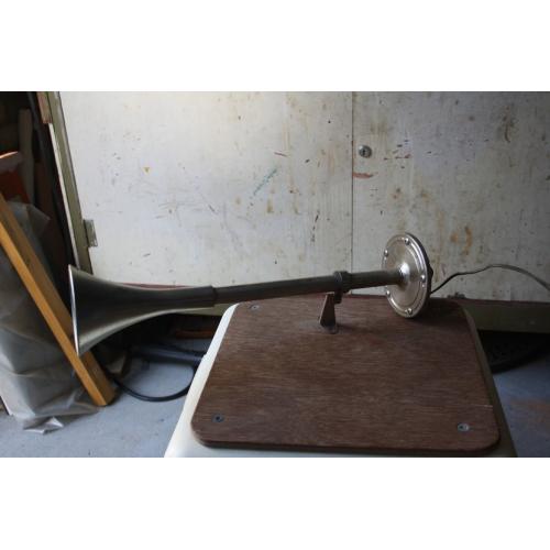 Flexibel zonnepaneel   Flexibel zonnepaneel 100 watt 12 volt 10 meter solarkabel met mc-4 stekkers 10 ampÂŠre 12 volt laad