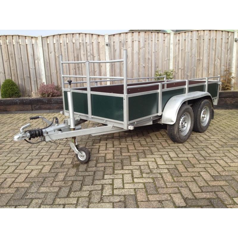Paardentrailer Wesco 1,5 paards   In zeer goede staat te koop een Wesco trailer. Weinig gebruikt en altijd binnen gestaan incl. veil