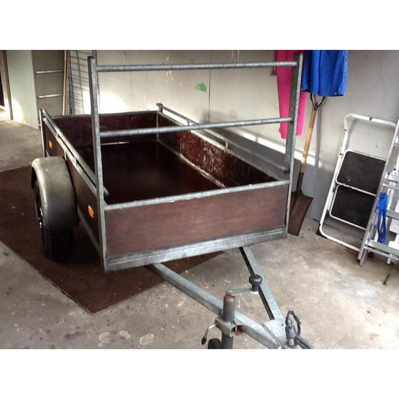 dubbelasser huif anssems 250x130cm.   te koop dubbelassige huifaanhangwagen geremd met kenteken. bouwjaar 2012. zwaar neuswiel, kenteken