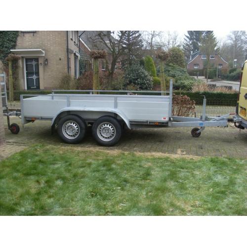 koelwagen te koop.   te koop koelwagen maat 250x130x150 cm. koelt tot 2 graden op 220 volt. noeuwprijs over de 5000,- e