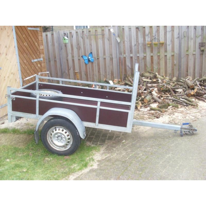 reclame aanhanger.   te koop reclame aanhanger voor doeken van 300 x 150cm. incl contragewichten en steunpoot, pri