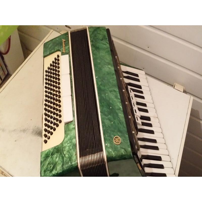 Bandoneon - Concertina   Bandoneon - Concertina ALFRED ARNOLD in goede staat zeldzaam verzamelobject gebouwd in Duitsland 19
