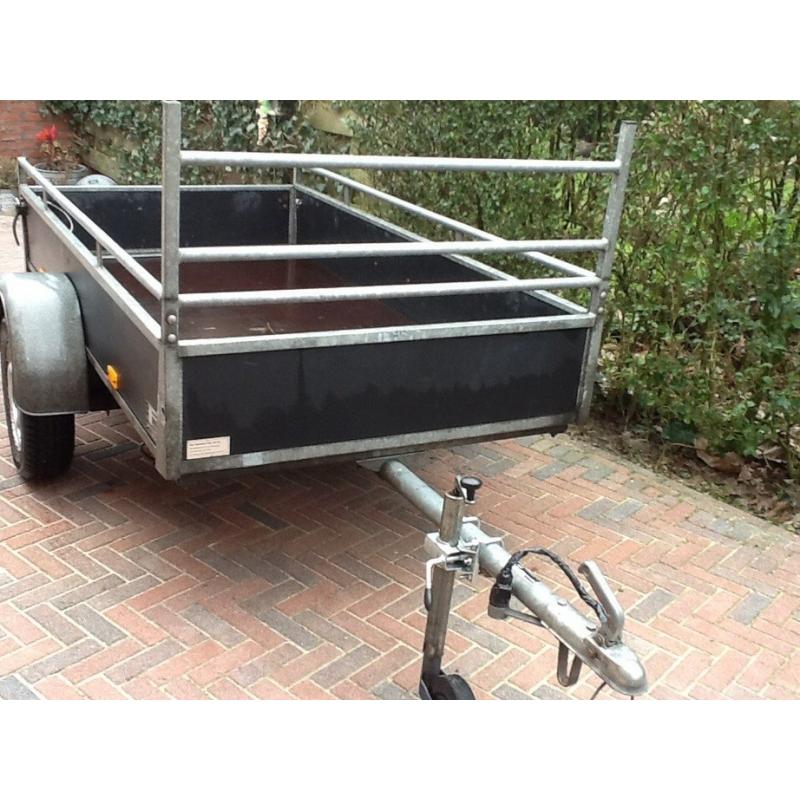 harpert taddemasser met kenteken   bouwjaar 1998 totaal gewicht 2000 kg eigen gewicht 435 kg laad vermogen 1565 kg 1 n