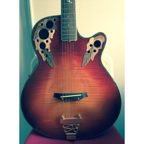 Oude Spaanse Akoestische gitaar   te koop: Oude Acoustische Spaanse gitaar Leeftijd 52 jaar Prijs: ? 99,- Bas 06-24693287  