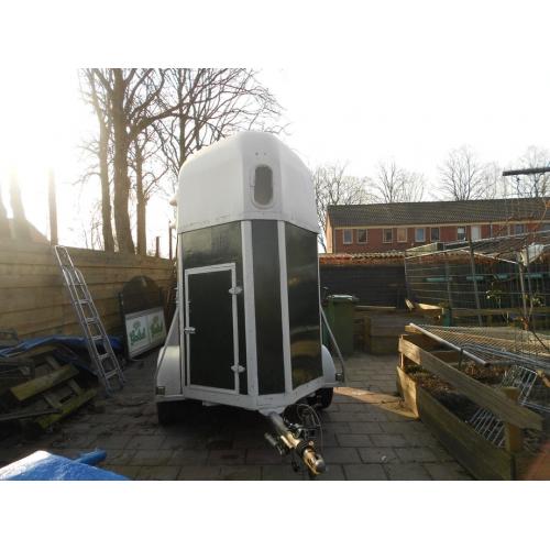 TE HUUR: aanhangwagen aanhanger huren   Ideale aanhangwagen voor afvoeren van tuinafval, doe het zelf - bouwmateriaal, kleine verhuizing of