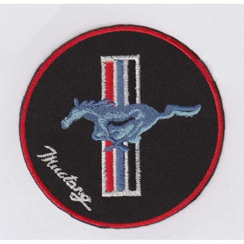 Jeep stoffen Opstrijk patch   Jeep stoffen Opstrijk patch ?6.00 per stuk inclusief verzendkosten Maat 11cm breed 3.5cm hoog O