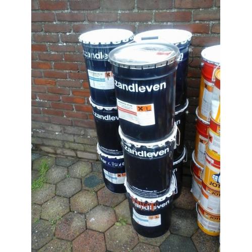 DRIJVEND STEIGER / TERRAS VAN 15 METER LANG 1.65 BREED   DRIJVEND STEIGER VAN 15 METER LANG 1.65 BREED. ZWAARGEBOUWD STALEN PIJPCONSTRUCTIE MET STEVIG HOUTE