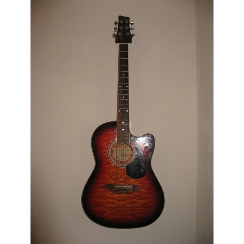 originele spaanse gitaar   Originele Spaanse gitaar met witte slagplaat ( demontabel) 
