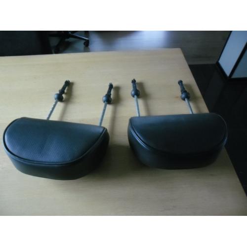 Sleutelhanger LADA in leder en messing   Sleutelhanger LADA in leder en messing Betreft een nieuwe sleutelhanger, uitgevoerd in leder en me
