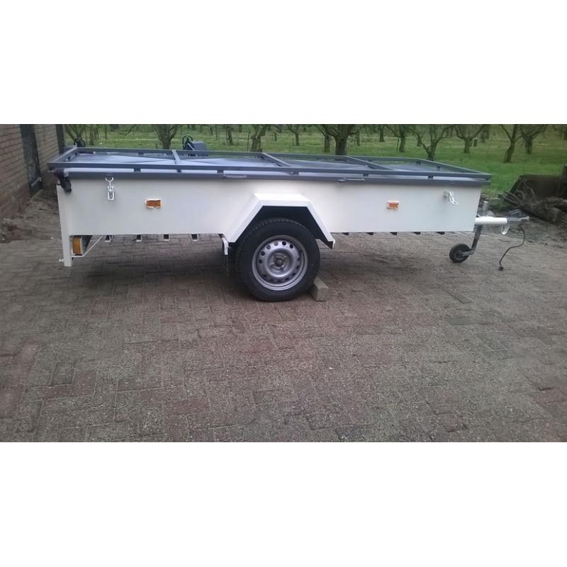 Bagagewagen te huur, alle soorten en maten!   Frentz Bagagewagens voor het huren van een bagagewagen, aanhangwagen of huifwagen. Het goedkoopst