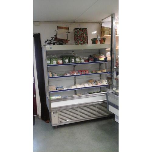 Wandkoeler te koop   Wandkoeler met externe koelmotor Hoogte 178 cm, breedte 150 cm Vraag prijs ? 200,- Zelf demonter