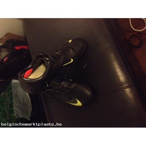 Nike Mercurials zwart