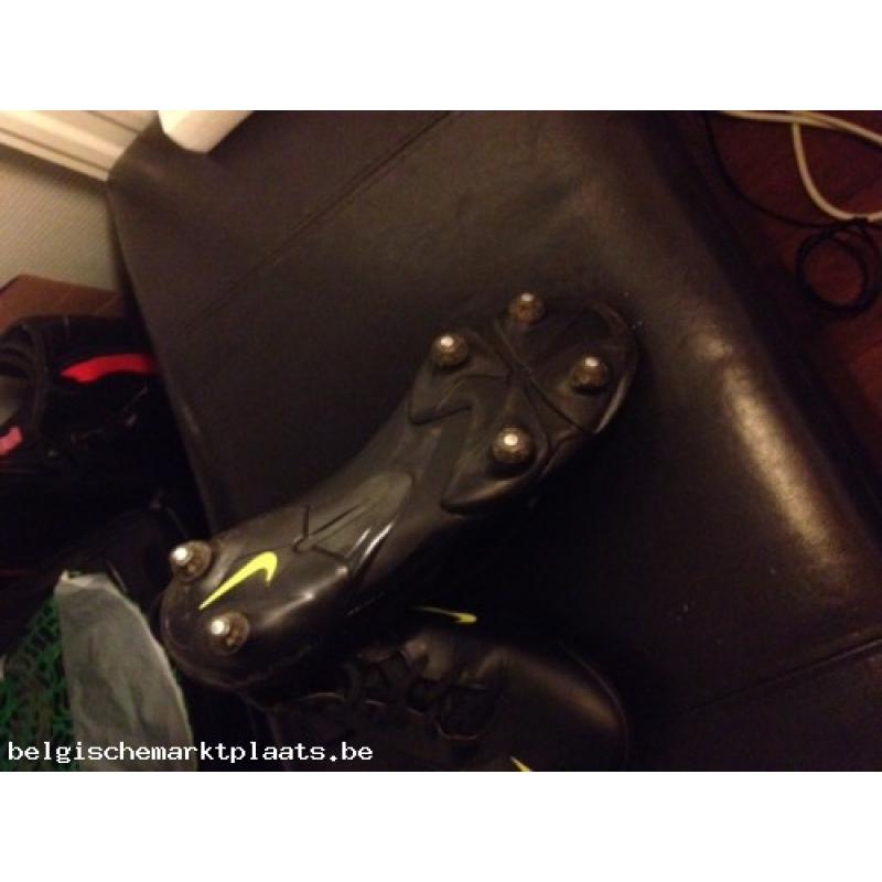 Nike Mercurials zwart