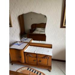 oude slaapkamer in goede staat