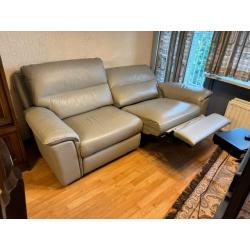 2 lederen zetels met relaxen ( Chateaux Dax)