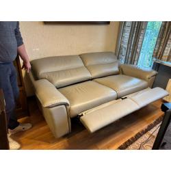 2 lederen zetels met relaxen ( Chateaux Dax)