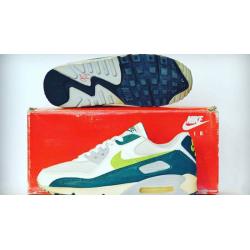 Nike air max 90 maat 35 t/m 46 verschillende kleuren €40 made in China