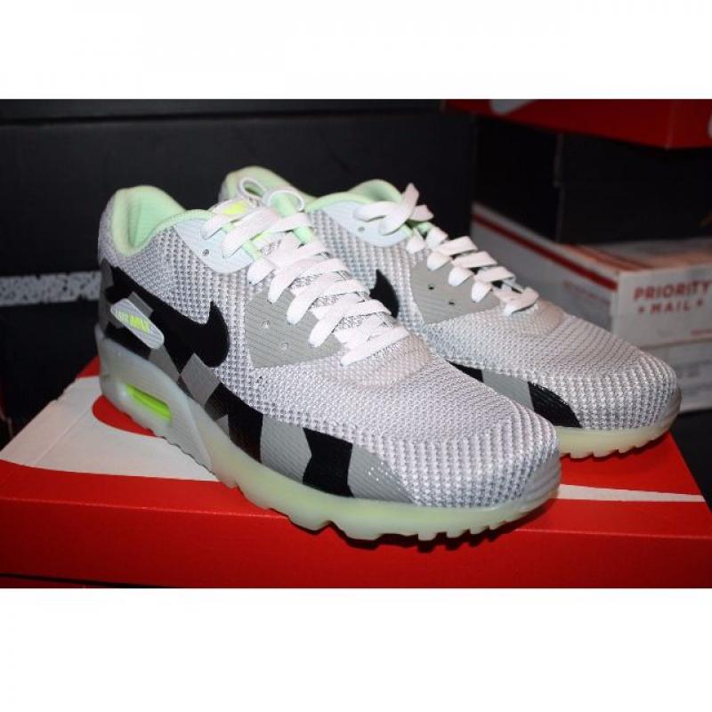 Nike air max 90 maat 35 t/m 46 verschillende kleuren €40 made in China