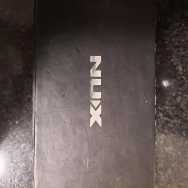 TWEE draadloze microfoonsystemen merk " NUX"