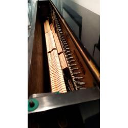 Te koop YAMAHA piano