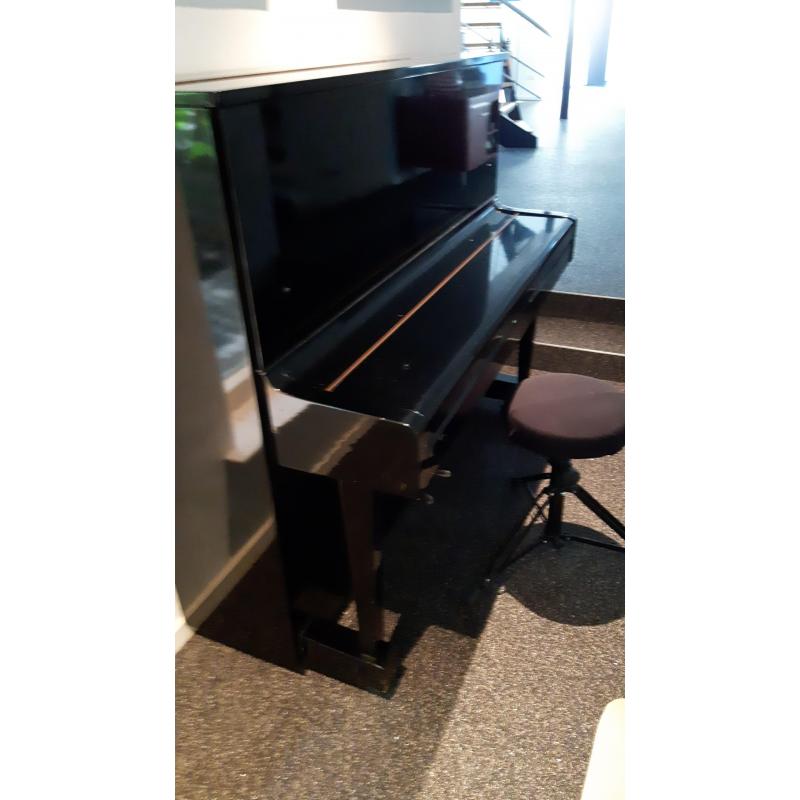 Te koop YAMAHA piano