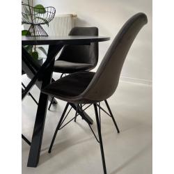Ronde tafel met 4 stoelen